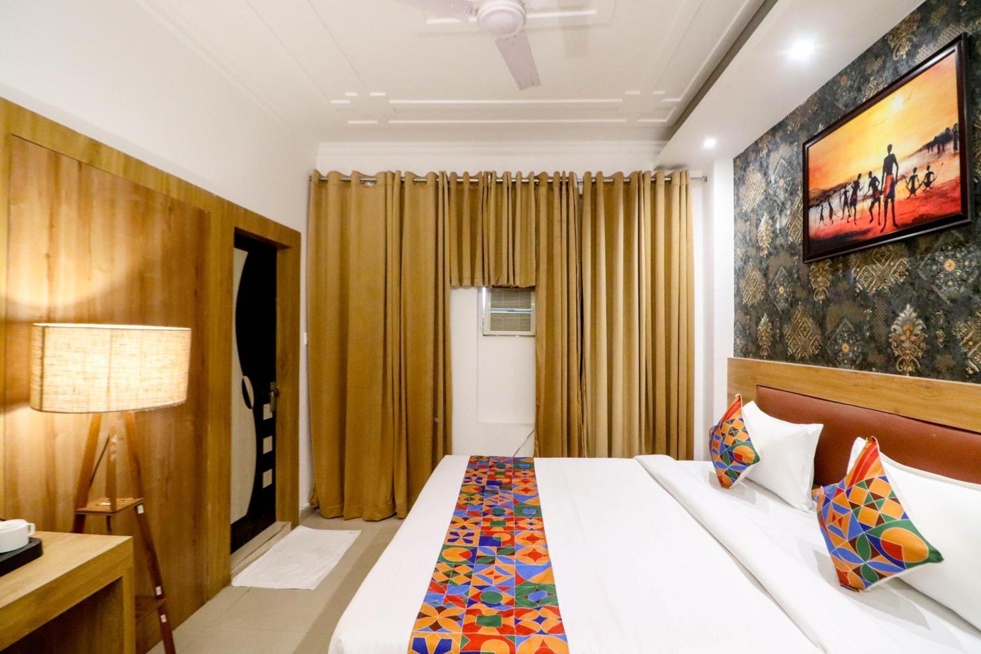 Hotel Vvs Near Delhi Airport New Delhi Eksteriør bilde