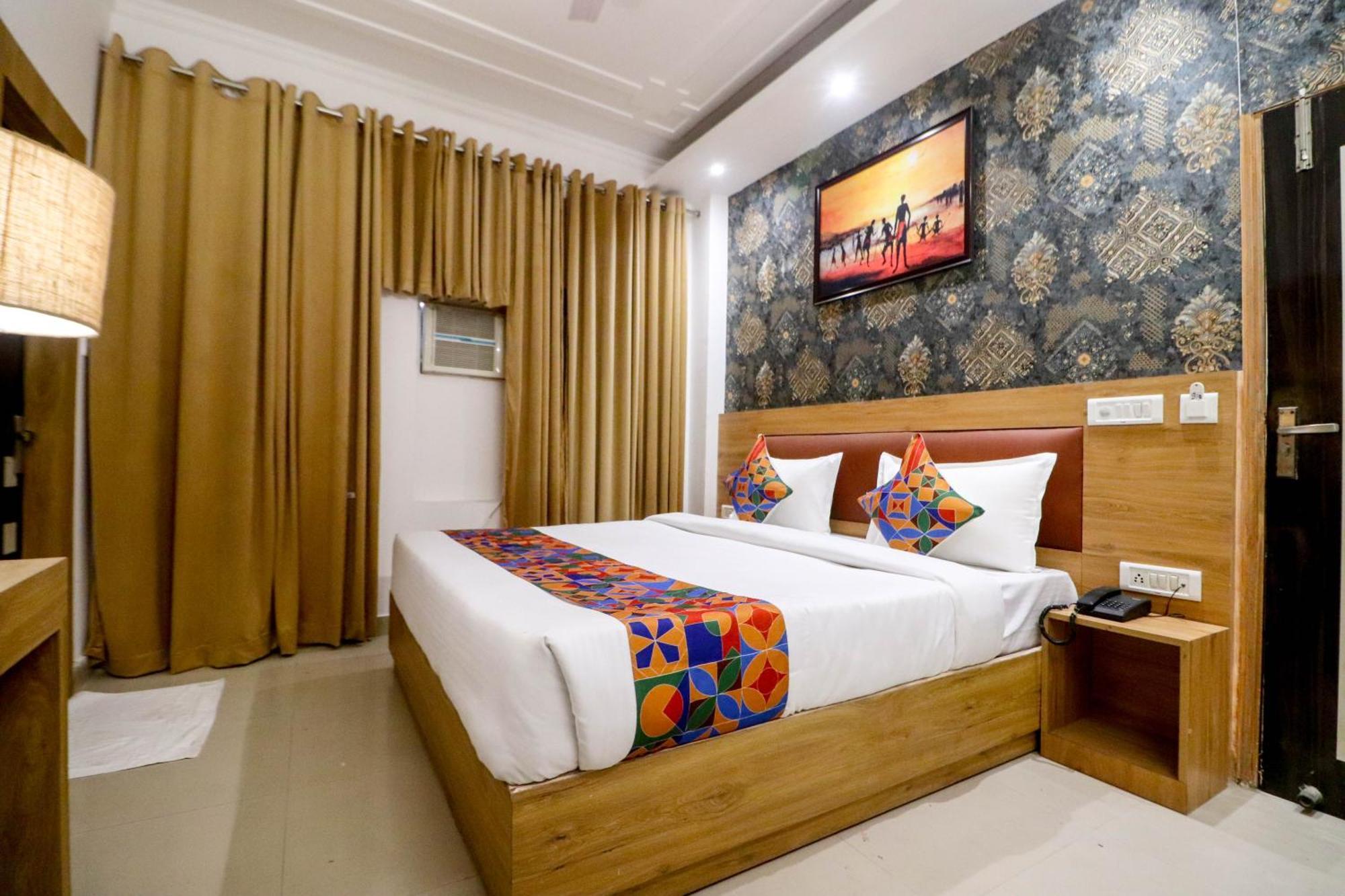 Hotel Vvs Near Delhi Airport New Delhi Eksteriør bilde